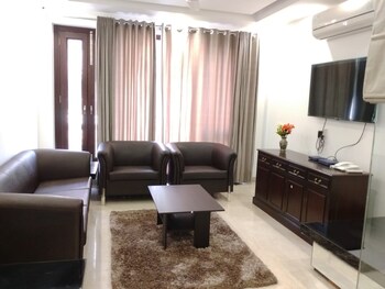 3 BHK Builder Floor for Rent in Greater Kailash, Delhi
