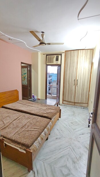 1 RK Builder Floor for Rent in Malviya Nagar, Delhi