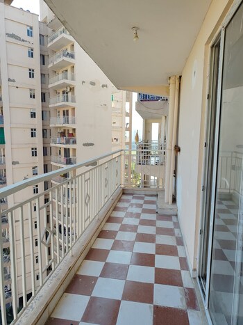 Shree Vardhman Green Court