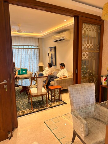 3 BHK Builder Floor for Rent in Defence Colony, Delhi