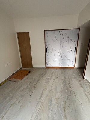 Room in 2 BHK Apartment at Dosti West County Phase 4 Dosti Pine, Balkum Pada – for Rent