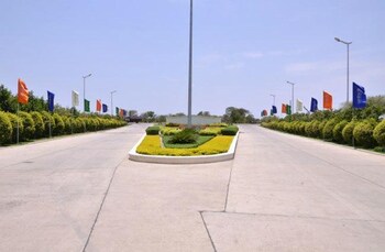 DLF Garden City Plots I