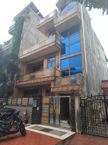 6 BHK House for Sale in Sector 37 Greater Noida, Greater Noida