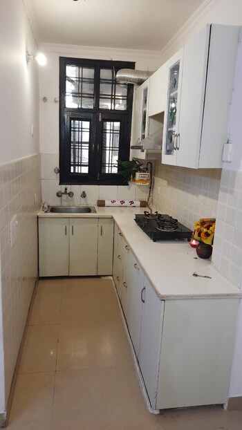 3 BHK Flat for Rent in Ambedkar Nagar, Delhi