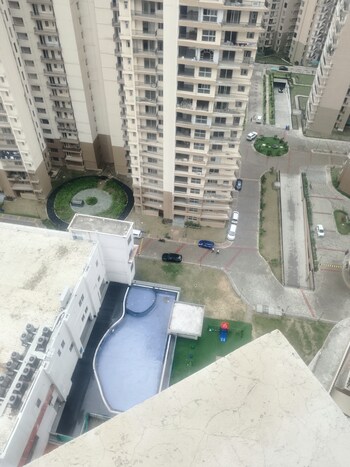 3 BHK Flat for Rent in Sector 107, Noida