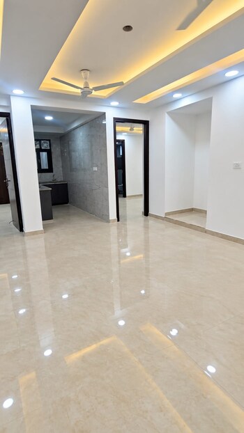 3 BHK Builder Floor for Rent in Chattarpur, Delhi