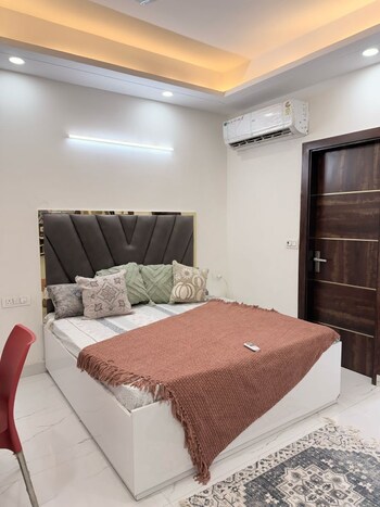 2 BHK House for Rent in Sector 14, Gurgaon