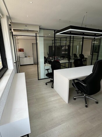 Office Space for Rent in Haji Ali, Mumbai