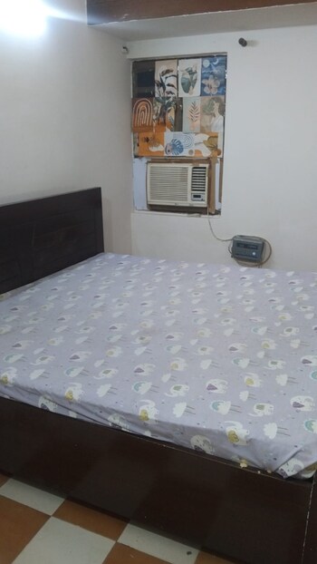 2 BHK Builder Floor for Rent in Sector 21, Noida