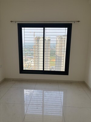 Room in 3 BHK Apartment at Sobha Manhattan Towers Town Park, Hosur Road – for Rent