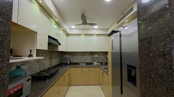 3 BHK Builder Floor for Rent in Green Park, Delhi