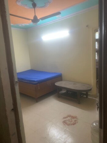 1 BHK House for Rent in Sarita Vihar, Delhi