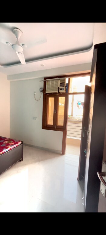 3 BHK Builder Floor for Rent in Sarfabad Village, Noida