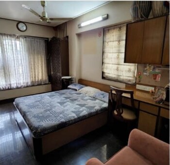 4 BHK Flat for Sale in Bhavani Nagar, Mumbai