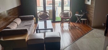 2 BHK Builder Floor for Rent in Vasant Vihar, Delhi
