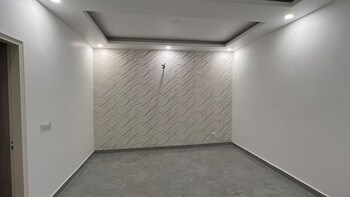 3 BHK Flat for Rent in Pir Machalla, Zirakpur