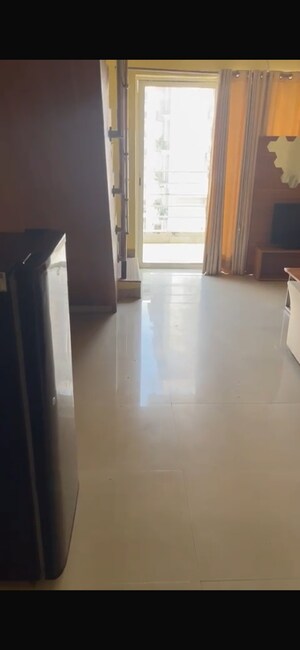 Room in 1 BHK Apartment at Paras Seasons, Sector 168 – for Rent