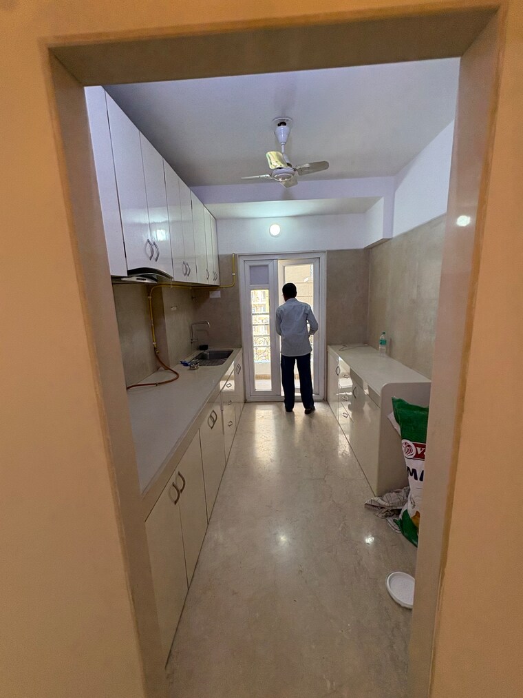 Kitchen, rustomjee-crown 3.5 Bedroom 1400 Sq.Ft. Apartment In Prabhadevi Mumbai 10761613