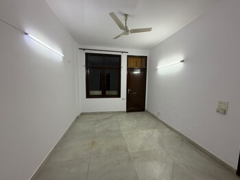 4 BHK Builder Floor for Rent in Nehru Enclave, Delhi