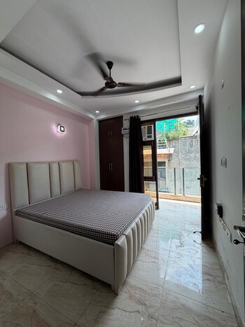 3 BHK Flat for Sale in Vishwakarma Colony, Delhi