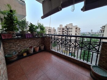CGHS HEWO Apartments