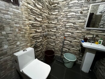 3 BHK Builder Floor for Rent in Sector 40, Gurgaon
