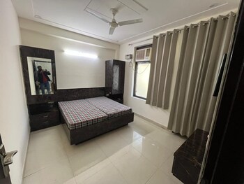 6+ BHK House for Sale in Sector 43, Gurgaon