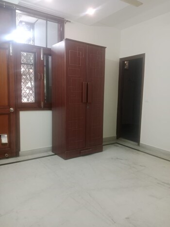 3 BHK Builder Floor for Rent in East Of Kailash, Delhi