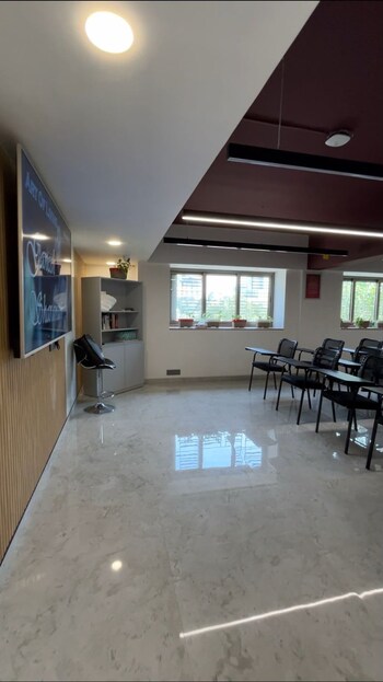Office Space for Sale in Bandra West, Mumbai