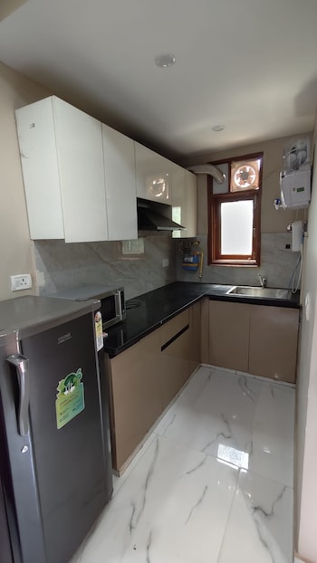 1 BHK Builder Floor for Rent in Chattarpur, Delhi