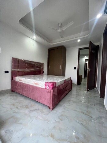 2 BHK Flat for Rent in Freedom Fighters Enclave, Delhi