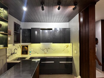 3 BHK Builder Floor for Rent in Freedom Fighters Vihar, Delhi