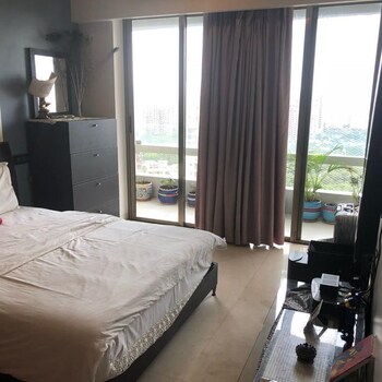 Oberoi Realty Sky Heights