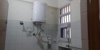 2 BHK Builder Floor for Rent in Sector 51, Chandigarh