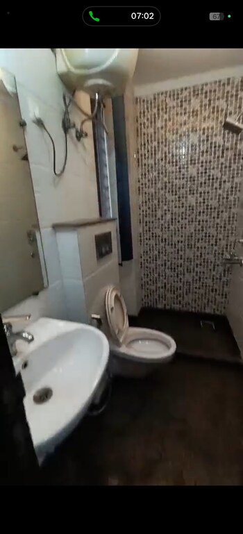 2 BHK Builder Floor for Rent in Lajpat Nagar I, Delhi