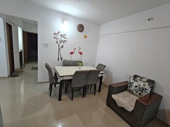 Goel Ganga Melrose
