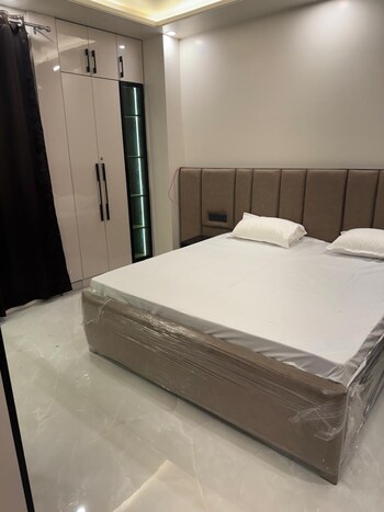 6 BHK House for Sale in Sector 15, Gurgaon