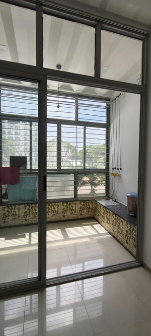Bedroom in 3.5 BHK Apartment at Amanora Future Towers, Hadapsar – for Rent