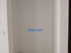 Room in 3 BHK Apartment at My Home Sayuk, Tellapur – for Rent