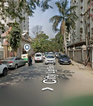 Parking in 3 BHK Apartment at City Light – for Rent