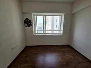 Room in 2.5 BHK Apartment at Lodha Aurum, Kanjurmarg East – for Rent