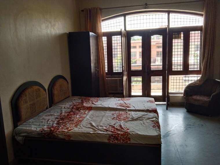 Bedroom, sector 23 3 Bedroom 2000 Sq.Ft. Villa In Sector 23 Gurgaon 10770487