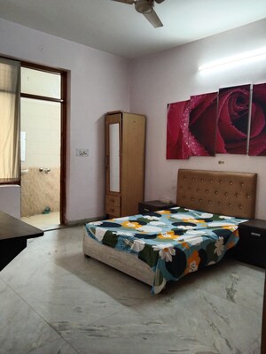 Bedroom in 3 BHK Villa at Sector 23 – for Rent