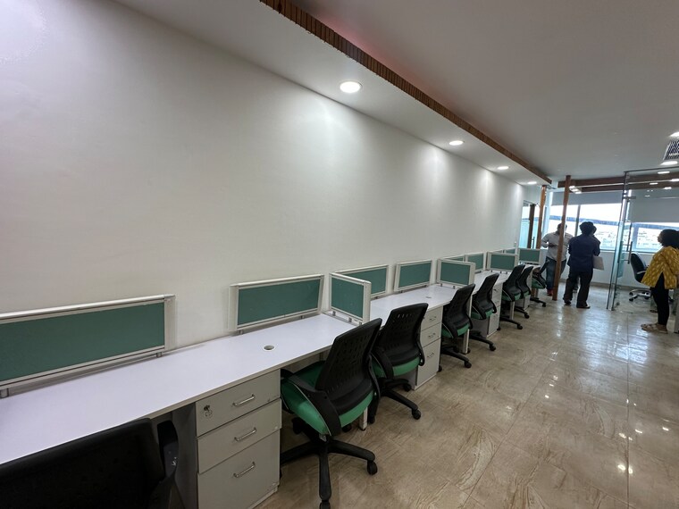 Gym, spaze-itech-park Commercial Office Space 1000 Sq.Ft. In Sector 49 Gurgaon 10770512