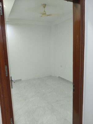 Room in 2 BHK Builder Floor at Sector 8 Dwarka – for Rent