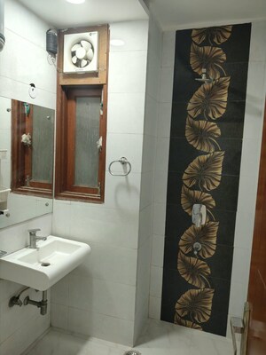 Bathroom in 2 BHK Builder Floor at Sector 8 Dwarka – for Rent