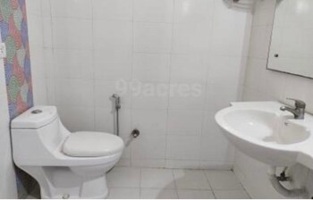 2 BHK Builder Floor for Rent in Dayanand Colony, Delhi