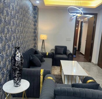 1 BHK Flat for Rent in Freedom Fighters Enclave, Delhi