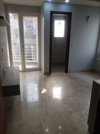 2 BHK Builder Floor for Sale in Vishnu Garden, Delhi