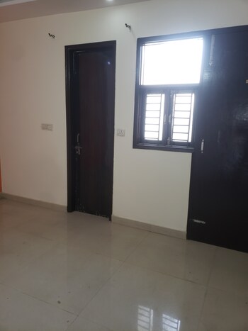 1 BHK Builder Floor for Sale in Vishnu Garden, Delhi